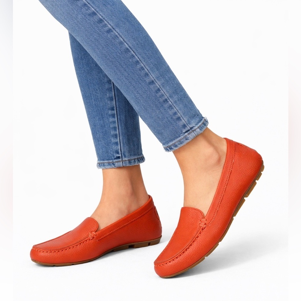 [UGG] Classic Flores Leather Driving Loafer